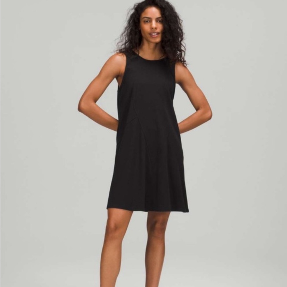Lululemon black ribbed model dress